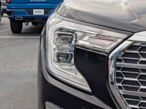 Certified 2024 GMC Terrain Denali image 11