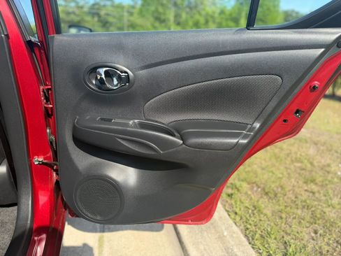 Used 2018 Nissan Versa SV image 28