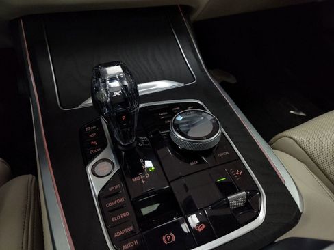 Used 2020 BMW X7 xDrive40i w/ Executive Package image 12