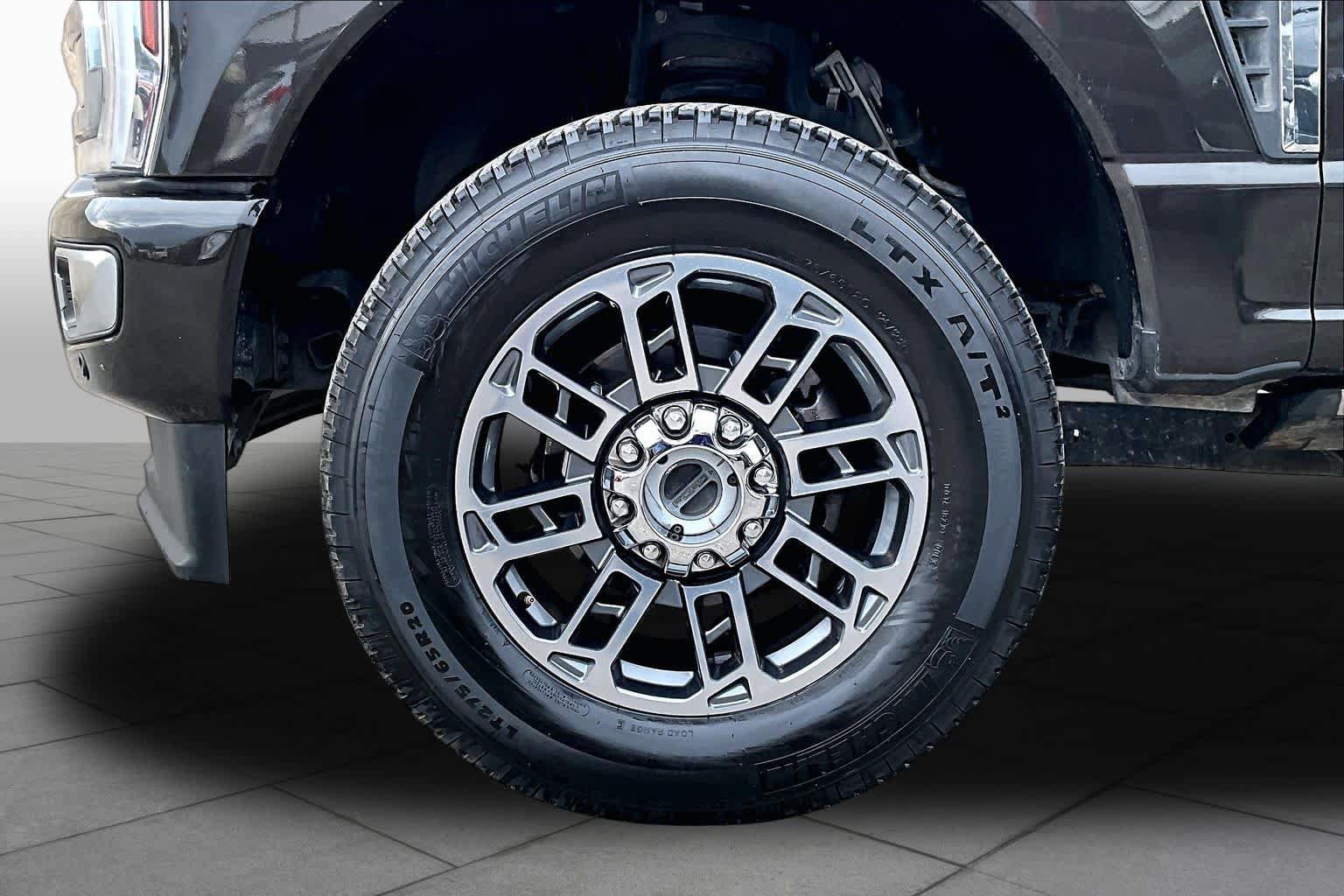 Used 2024 Ford F350 Limited w/ FX4 Off-Road Package AWD/4WD image 13