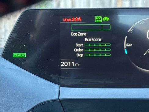 Used 2024 Toyota Prius Prime image 24