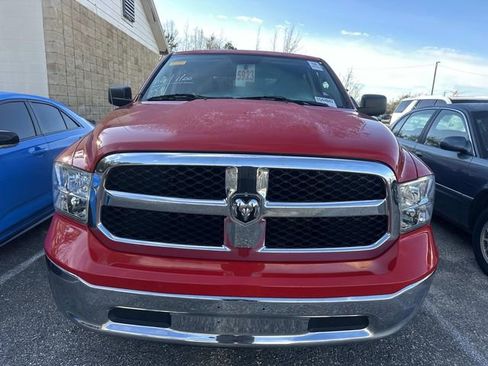 Used 2022 RAM 1500 Classic SLT image 2