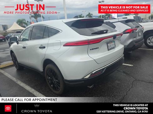 Used 2024 Toyota Venza Nightshade AWD/4WD image 5
