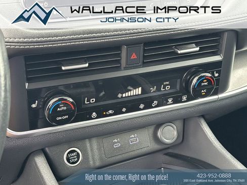 Used 2023 Nissan Rogue SV w/ SV Premium B Package AWD/4WD image 25
