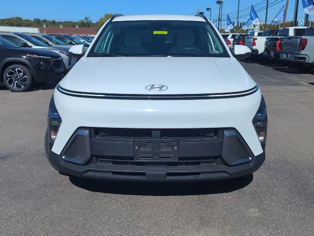 Used 2025 Hyundai Kona SEL AWD/4WD image 4