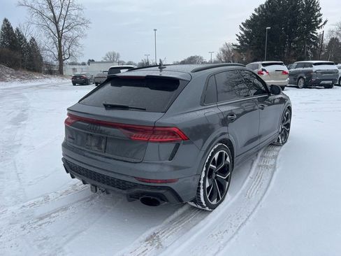 Used 2022 Audi RS Q8 w/ Carbon Optic Package image 5