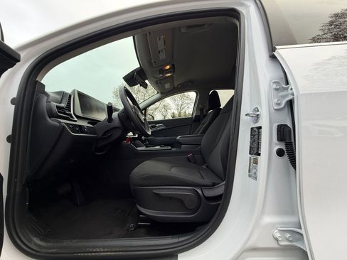 Used 2025 Kia Sportage LX FWD image 25