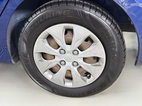 Used 2016 Hyundai Accent SE FWD image 31