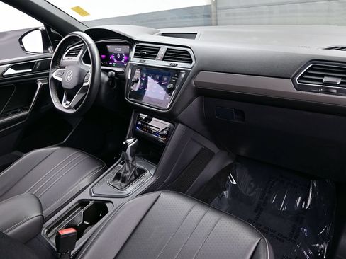 Used 2023 Volkswagen Tiguan SE R-Line FWD image 18