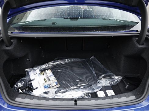 New 2026 BMW 330i Sedan w/ M Sport Package image 30