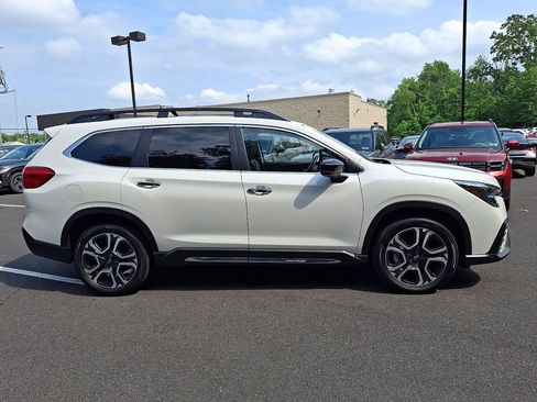 Used 2025 Subaru Ascent Touring w/ Popular Package #2 AWD/4WD image 7
