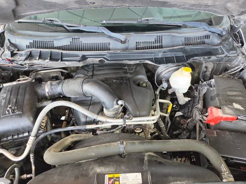 Used 2013 RAM 1500 Laramie w/ Convenience Group AWD/4WD image 40