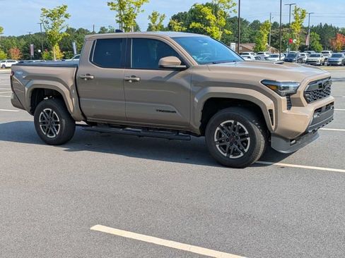 Used 2026 Toyota Tacoma TRD Sport RWD image 2