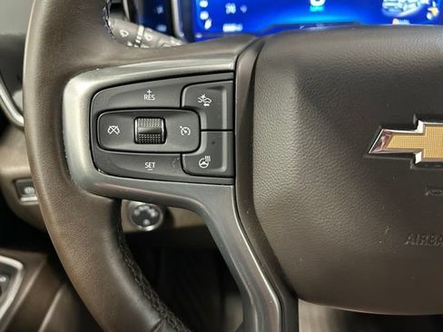 Used 2023 Chevrolet Silverado 1500 LT w/ Z71 Off-Road Package AWD/4WD image 23