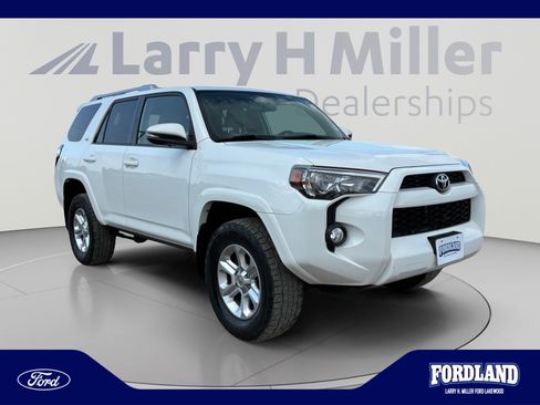 Used 2018 Toyota 4Runner SR5 Premium AWD/4WD image 7