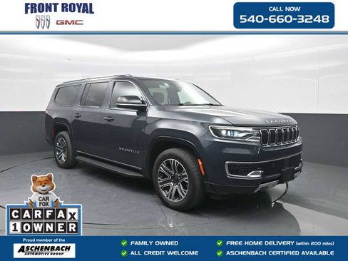 Used 2024 Jeep Wagoneer L Series II w/ Flexible Seating Group AWD/4WD image 1