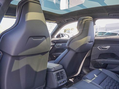 New 2026 Audi S e-tron GT Prestige image 24