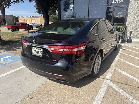 Used 2014 Toyota Avalon XLE FWD image 2