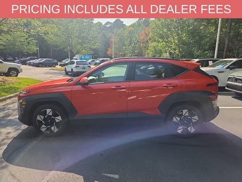 Used 2025 Hyundai Kona SEL FWD image 4