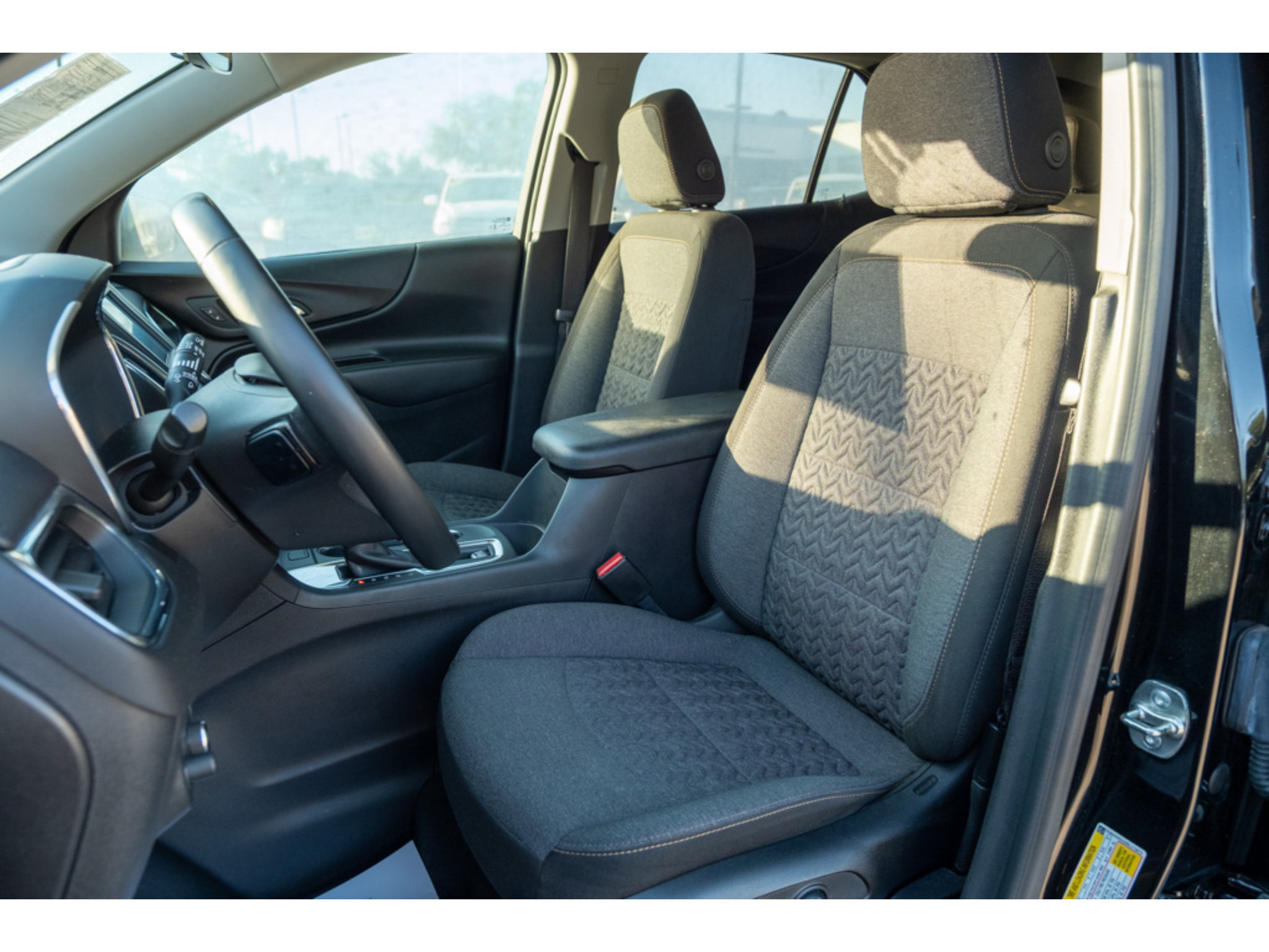 Used 2024 Chevrolet Equinox LT FWD image 12