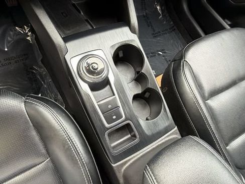 Certified 2024 Ford Escape Platinum AWD/4WD image 31