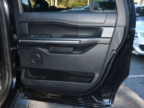 Used 2021 Ford Expedition Max XLT image 21