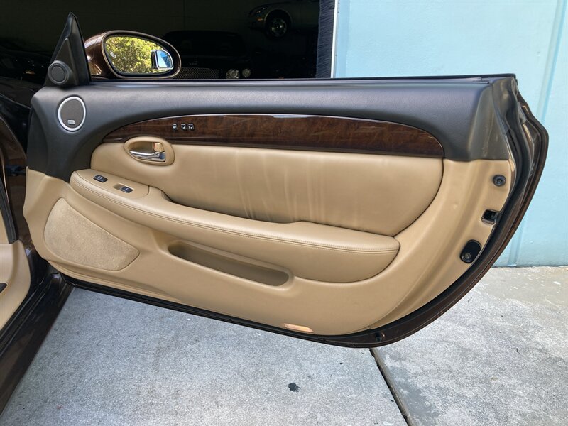 Used 2007 Lexus SC 430 Convertible RWD image 32