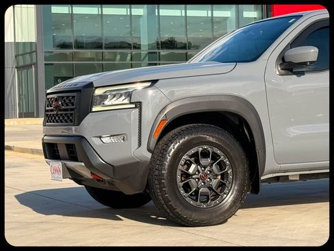 Used 2023 Nissan Frontier Pro-X w/ Pro-X Premium Package RWD image 2