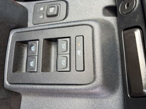 Used 2025 Ford Bronco Badlands AWD/4WD image 13