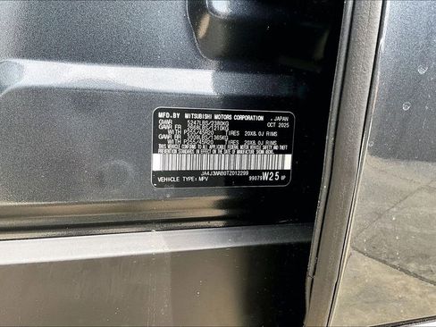 New 2026 Mitsubishi Outlander SEL image 13