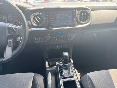 Used 2023 Toyota Tacoma TRD Sport w/ Technology Package AWD/4WD image 19