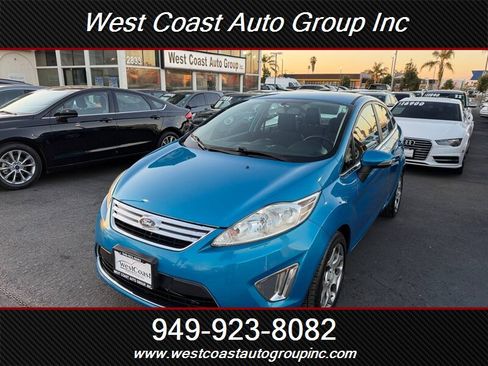 Used 2012 Ford Fiesta SEL image 2