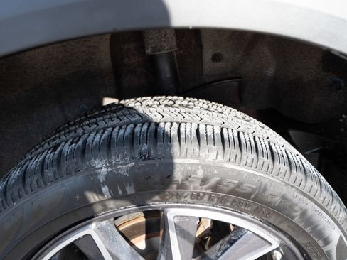 Used 2018 MAZDA CX-5 Touring image 30