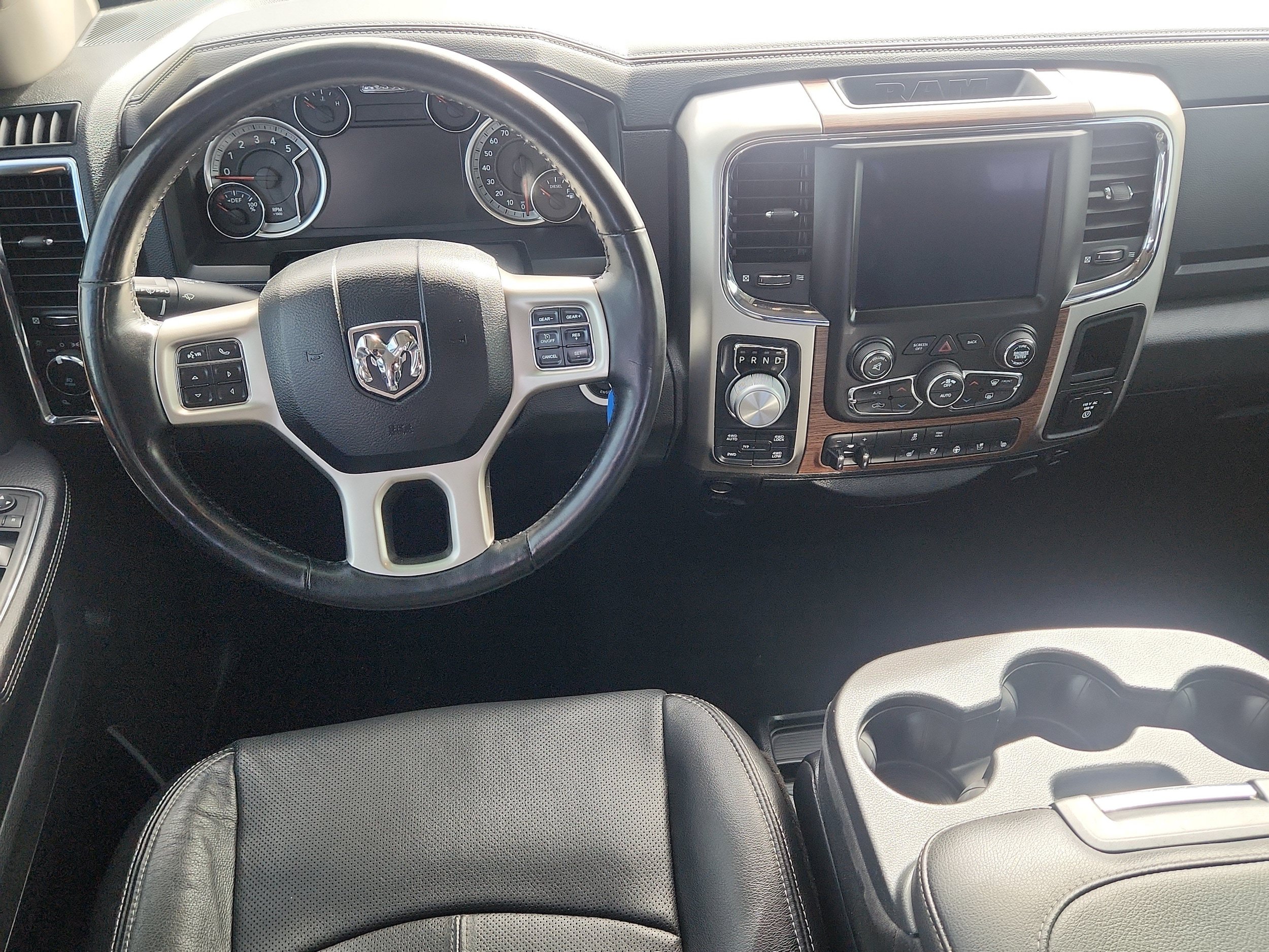 Used 2018 RAM 1500 Laramie w/ Protection Group AWD/4WD image 11