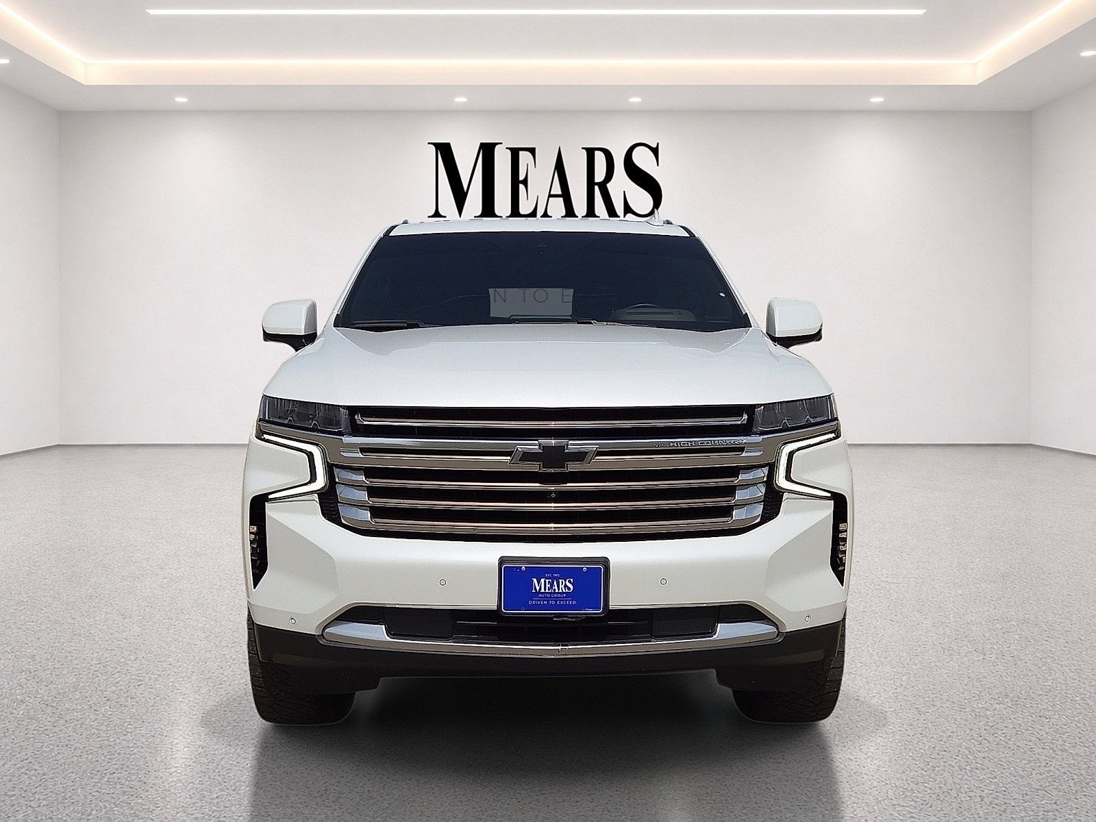 Used 2023 Chevrolet Suburban High Country AWD/4WD image 8