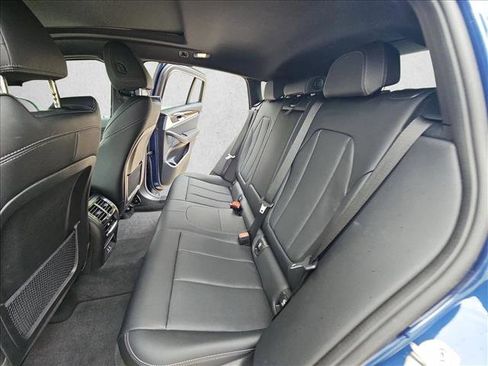 Used 2025 BMW X4 xDrive30i AWD/4WD image 18