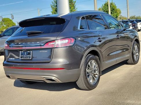 Used 2019 Lincoln Nautilus Select image 6