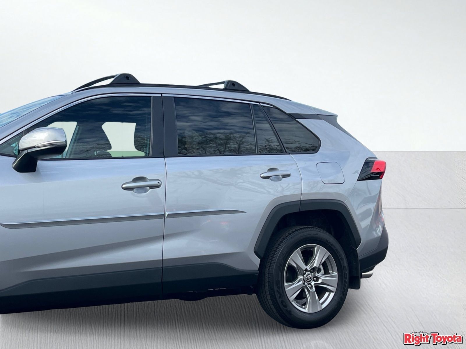 Certified 2024 Toyota RAV4 XLE w/ Convenience Package AWD/4WD image 10