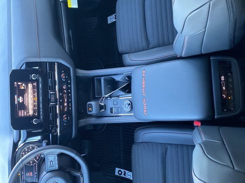New 2025 Nissan Pathfinder Rock Creek image 19
