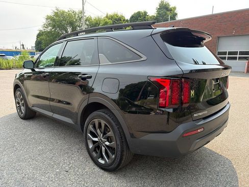 Certified 2023 Kia Sorento X-Line EX AWD/4WD image 4
