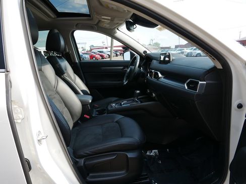Used 2018 MAZDA CX-5 Touring w/ Preferred Equipment Package AWD/4WD image 8