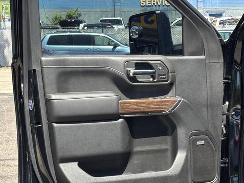 Used 2020 Chevrolet Silverado 2500 High Country w/ Z71 Off-Road Package AWD/4WD image 9