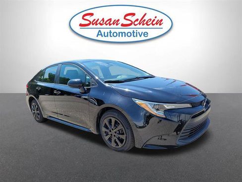 Used 2024 Toyota Corolla LE FWD image 21