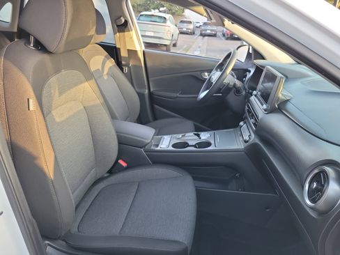 Certified 2023 Hyundai Kona SE image 21