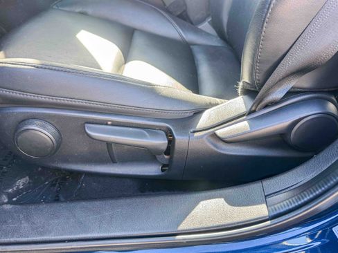 Used 2023 MAZDA MAZDA3 s image 18