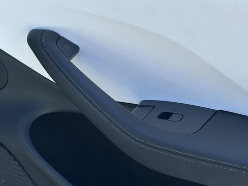 Used 2024 Tesla Model 3 Performance image 15