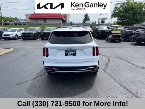 Certified 2023 Kia Sorento S w/ Panoramic Sunroof Package FWD image 13