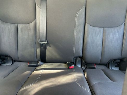 Certified 2017 Jeep Wrangler Unlimited Rubicon w/ Connectivity Group image 14