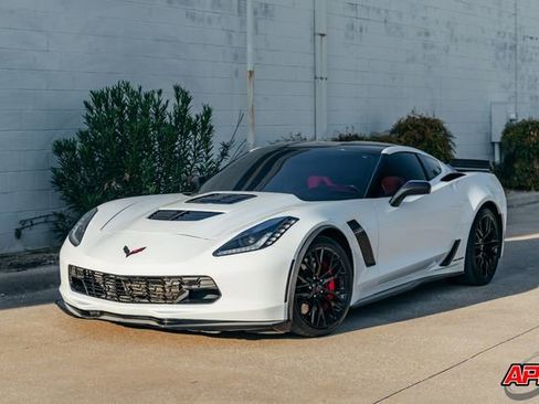 Used 2016 Chevrolet Corvette Z06 w/ 2LZ Preferred Equipment Group image 8