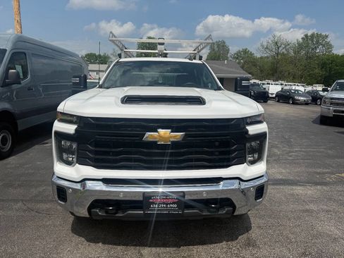 Used 2025 Chevrolet Silverado 2500 W/T w/ WT/CX Safety Package image 3